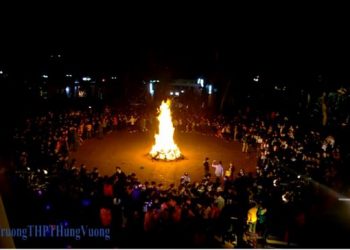 Lửa trại trường THPT Hùng Vương