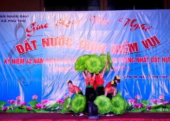 Thị xã Phú Thọ tổ chức văn nghệ chào mừng chiến thắng 30/4