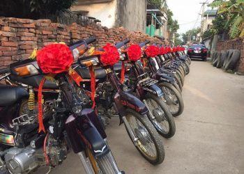 Rước dâu bằng xe Dream