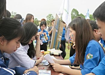 Ngày hội “Hành trang sĩ tử” cho học sinh THPT tại thị xã Phú Thọ