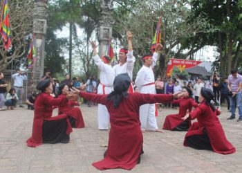 Hát Xoan bài Mổ Cá tại đình Hùng Lô