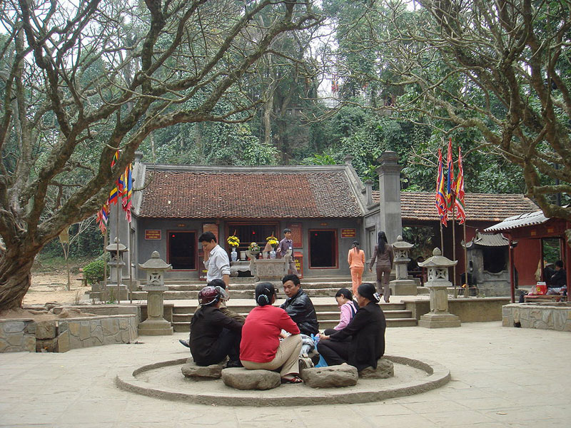 Đền Trung - Khu di tích lịch sử Đền Hùng