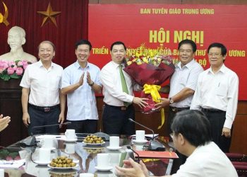 Phó trưởng ban Tuyên giáo T.Ư - Ông Lê Mạnh Hùng