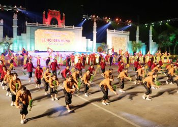 Tổng duyệt trình diễn đường phố và nghệ thuật chào mừng Lễ hội Đền Hùng năm 2019