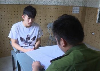 Bắt thanh niên kè dao vào cổ, cướp tài sản taxi ở Việt Trì