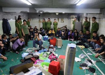 Triệt phá sới bạc quy mô lớn, tạm giữ 52 đối tượng