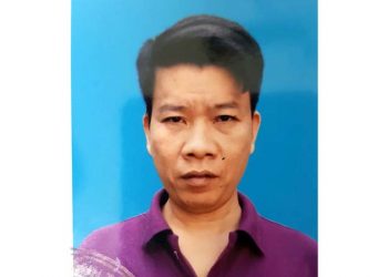 Lái xe taxi quê Phú Thọ “trộm nhầm” tài sản của Cảnh sát ngoại quốc