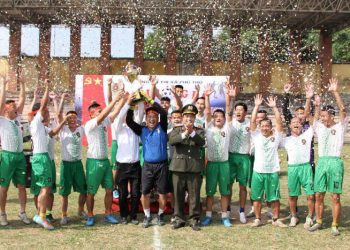 CLB phường Âu Cơ đoạt chức vô địch Giải bóng đá Ngày hội Đại đoàn kết dân tộc