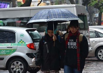 Đêm nay không khí lạnh tràn về, ngày mai miền Bắc đón mưa rét