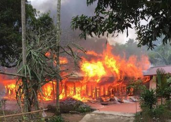 Phú Thọ: Nhà gỗ 5 gian cháy lớn thiêu rụi toàn bộ tài sản