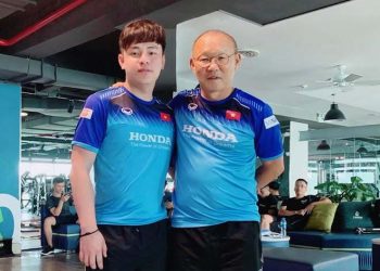 Trợ lý ngôn ngữ mới của U23 Việt Nam: Chàng trai Phú Thọ giỏi 4 thứ tiếng, ngoại hình nổi bật