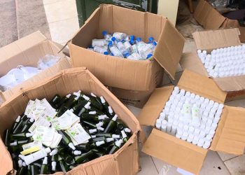 Phú Thọ: Thu giữ hàng nghìn chai rửa tay, lọ xịt sát khuẩn không rõ nguồn gốc