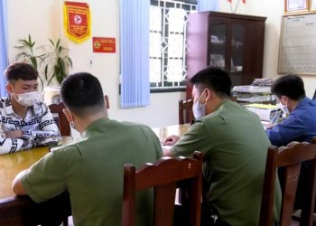 Tân Sơn: Xử phạt đối tượng đăng tải thông tin sai sự thật về Covid-19 trên mạng xã hội