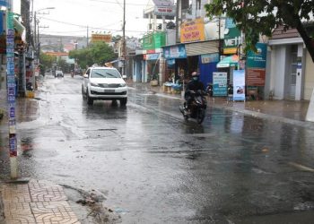 Đêm nay vùng núi và trung du Bắc Bộ có nơi mưa rất to