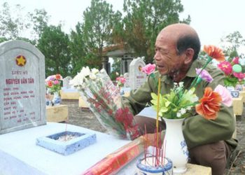 Cựu chiến binh người Phú Thọ: “Đồng chí nào nằm dưới mộ thay tôi thế”
