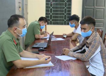 Công an huyện Thanh Thuỷ xử phạt 2 người nhập cảnh trái phép từ Trung Quốc