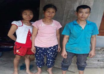 Ba mẹ con cô Dự