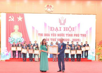 Cô giáo người Mường Phú Thọ có lớp học xuyên biên giới được nhận bằng khen của Thủ tướng Chính phủ