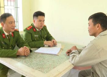 Công an Phú Thọ bắt giữ 2 đối tượng trốn truy nã tại Bình Phước