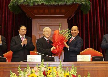 Ông Nguyễn Phú Trọng tái đắc cử Tổng bí thư khóa XIII