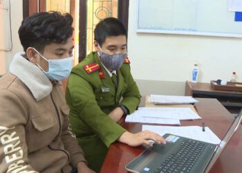 Công an Phú Thọ bắt kẻ lập Facebook giả làm con gái để lừa đảo