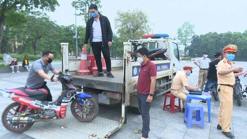 Tăng cường công tác bảo đảm TTATGT ở thị xã Phú Thọ