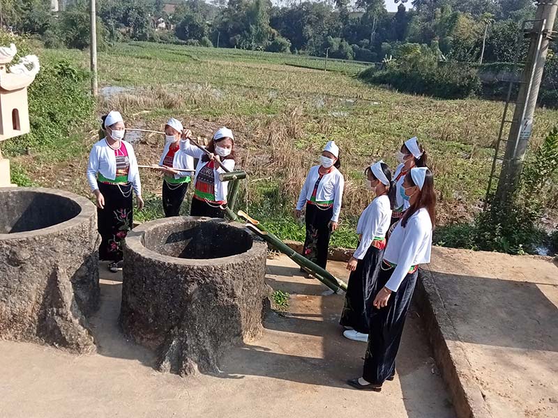 Lấy nước đầu Xuân - nét đẹp văn hóa của đồng bào các dân tộc ở xã Văn Luông
