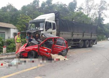 Gia đình 4 người quê Phú Thọ gặp nạn trên đường di du lịch, 1 người tử vong