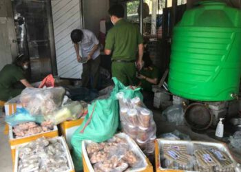 Phú Thọ: Phát hiện hơn nửa tấn thực phẩm không rõ nguồn gốc