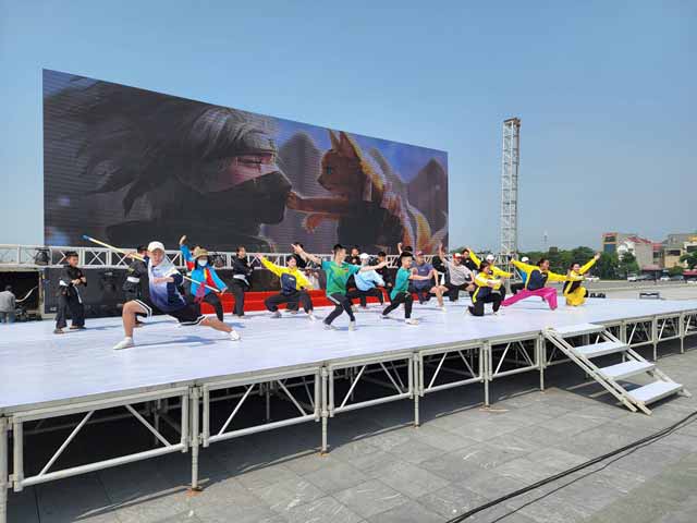 Phú Thọ dựng màn hình siêu to khổng lồ phục vụ hàng vạn người cổ vũ U23 Việt Nam