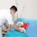 Bị bò va vào người, bé 1 tuổi chấn thương sọ não bất tỉnh