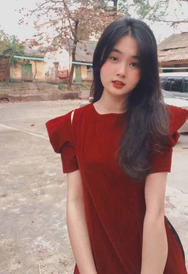 Nữ sinh xinh đẹp Thủ khoa môn Văn tỉnh Phú Thọ