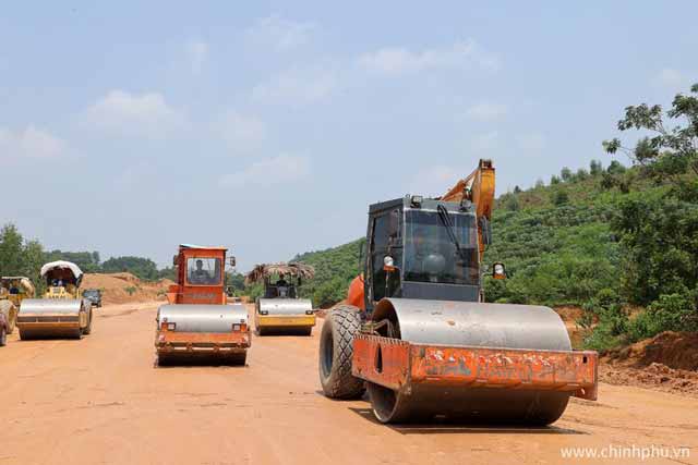 Thủ tướng yêu cầu bố trí thêm 500 tỷ đồng cho dự án cao tốc Tuyên Quang - Phú Thọ