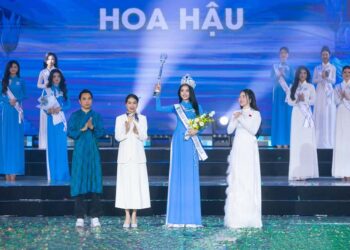 Giây phút đăng quang Hoa hậu Sinh viên Hòa bình Việt Nam 2025 của Nguyễn Phương Thanh - Ảnh: BTC